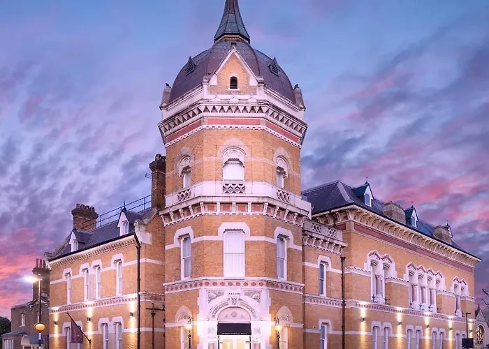 The Lansbury Heritage Hotel And Spa By Sunday - Canary Wharf London